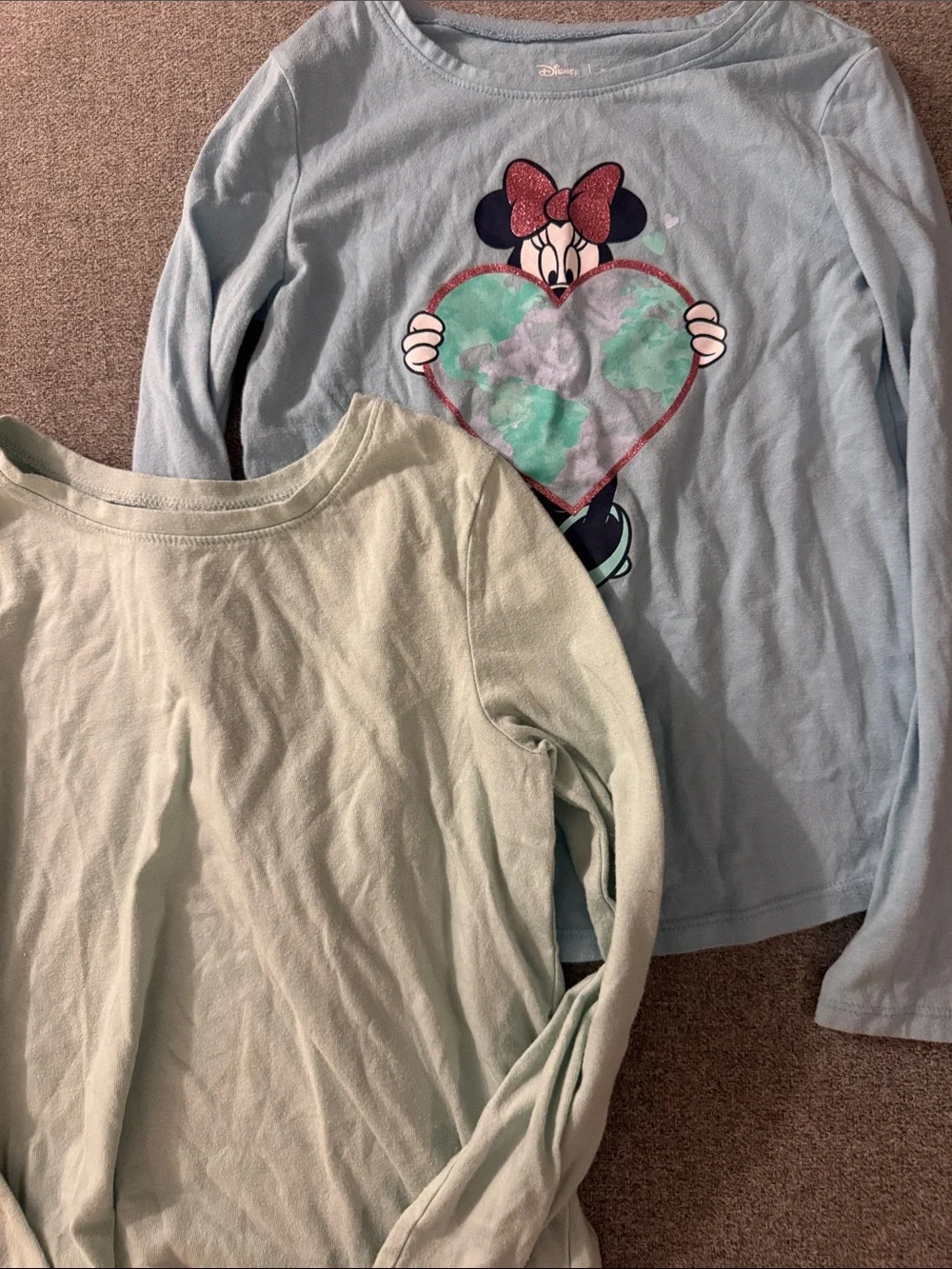 5/$15-Disney Light Blue Minnie Mouse Heart Long Sleeve Top